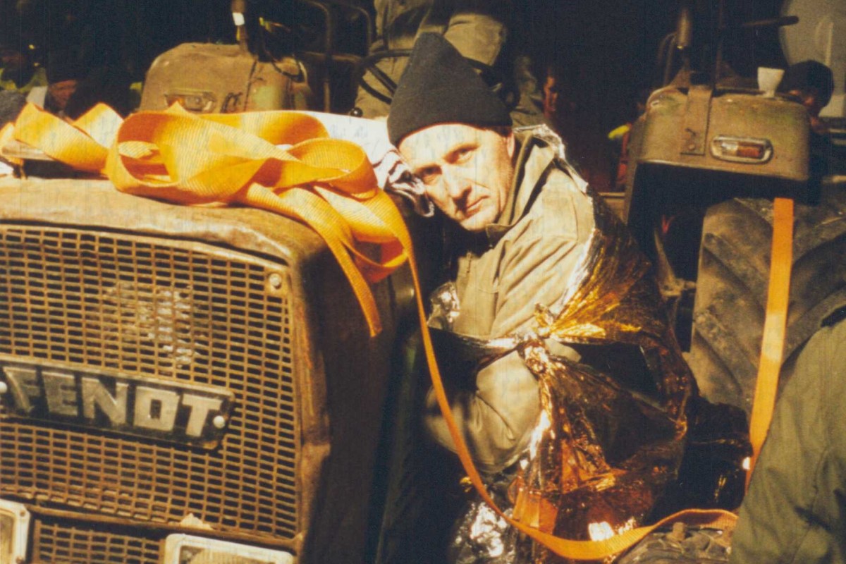 Grippel 2005: Adi Lambke, angekettet an seinen Trecker.