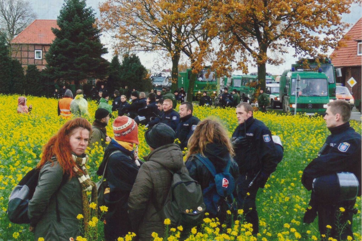 Grippel während eines Castortransports
