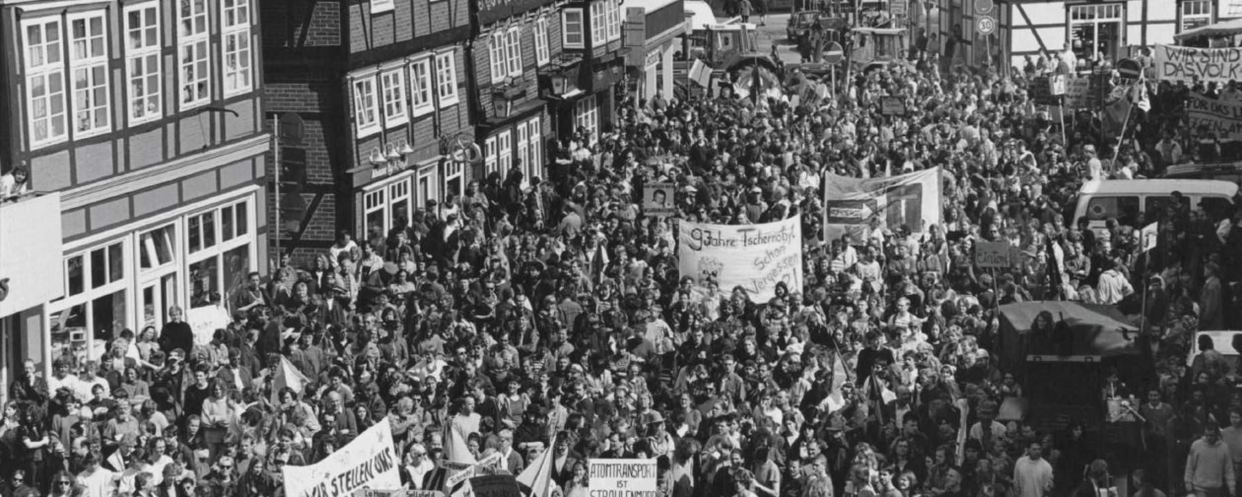 Kundgebung auf dem Dannenberger Marktplatz im April 1995, Foto: Gorleben Archiv